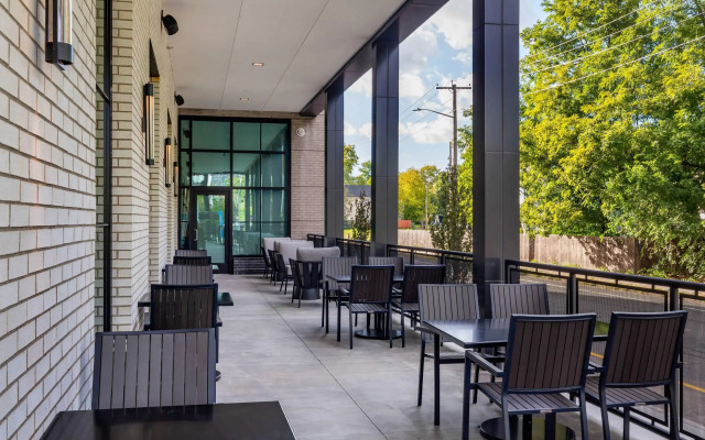 Cambria Hotel New Haven University Area