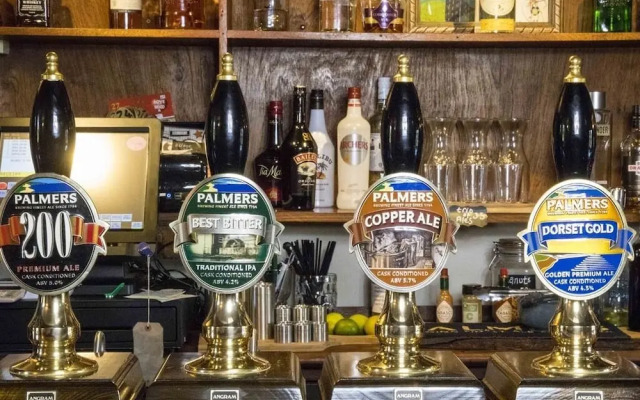 Three Horseshoes Inn