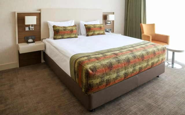 Hm Commerce Hotel