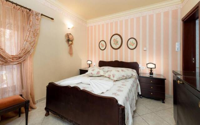 Marigoula House