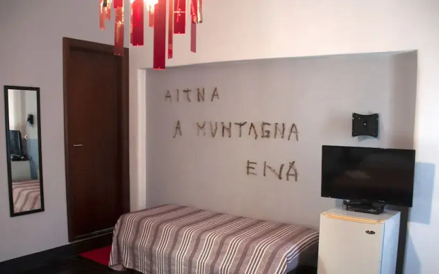 Naumachia Flats