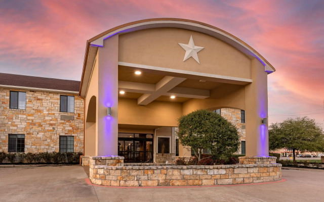 Best Western Mineola Inn