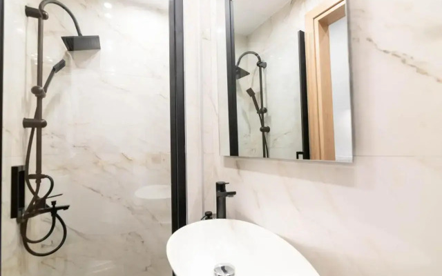 F & B Collection - City Central 2 Bedroom Suite