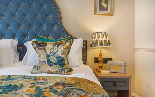 The George Hotel, Amesbury, Wiltshire