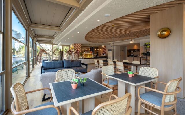 Oli Hotel And Suites