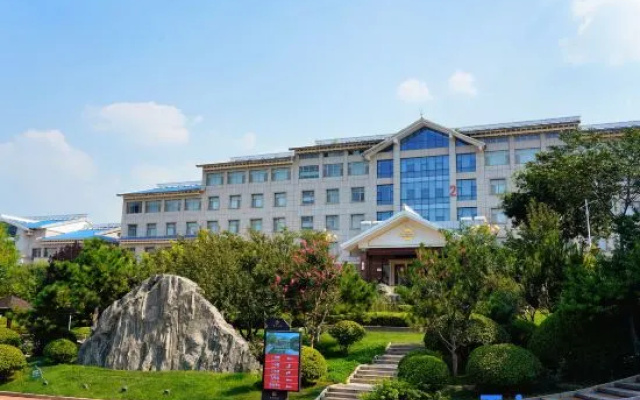 Yanzi Resort – Outside – Jinan