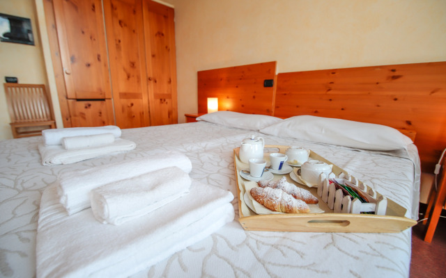 Pràcatinat Hotel & Restaurant