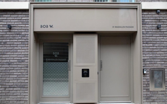 Bob W London Tower Hill - Studios