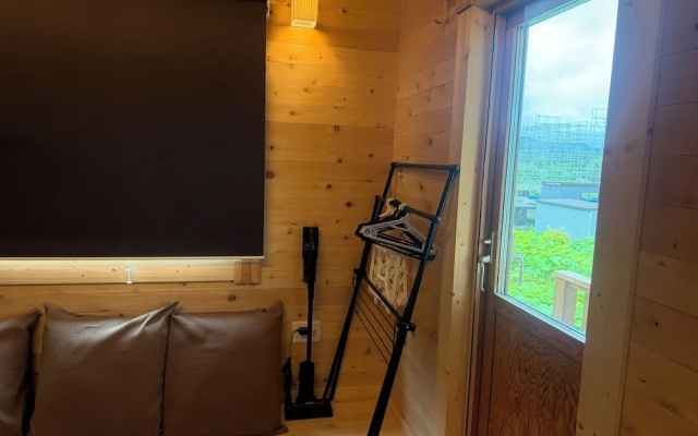 Powder Hut – Guest Rooms – Kutchan