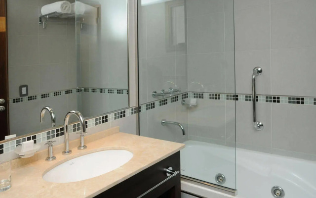 Del Bono Suites