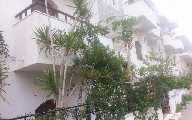 Irene Apartments