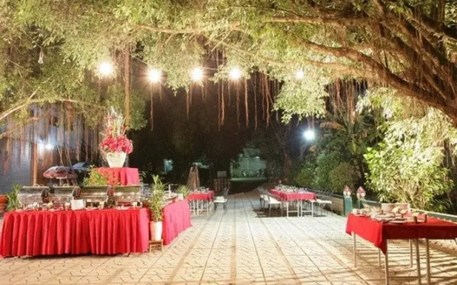 V Resort