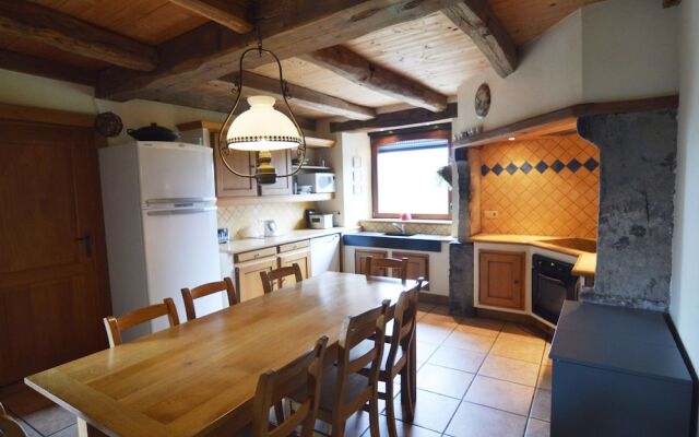 Gorgeous Holiday Home in Neufchâteau Ardennes With Sauna