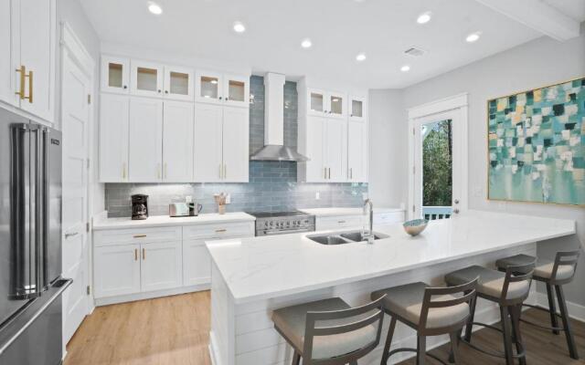 30A Beach House - Turquoise Tides