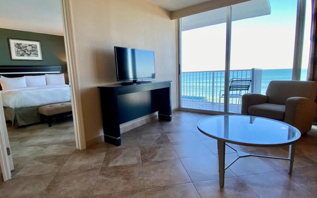 Radisson Suite Hotel Oceanfront