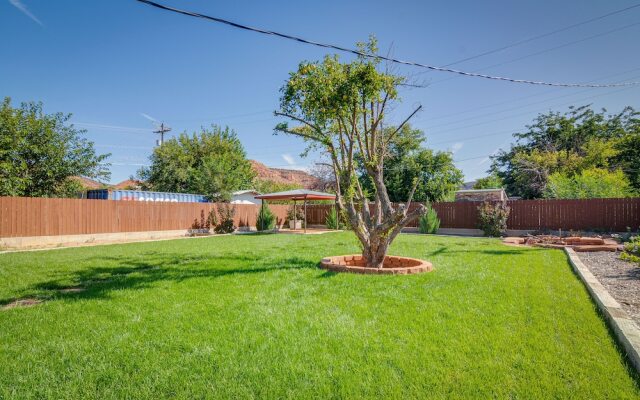 Pet-friendly Kanab Getaway w/ Patio & Grill!