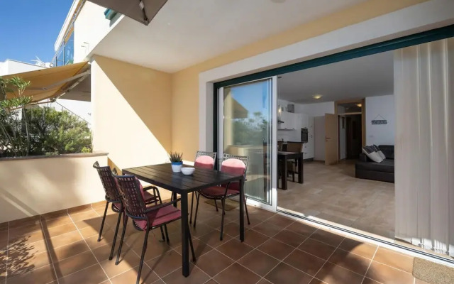 Awesome Apartment in Omisalj With 2 Bedrooms and Wifi