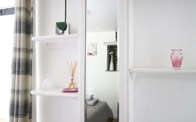 The Cornish Nook by StayStaycations