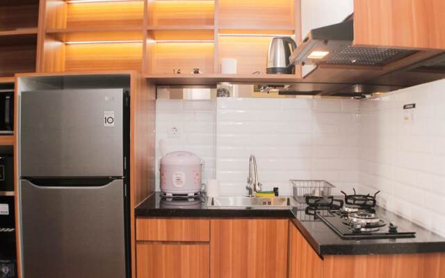 Fancy And Comfy 2Br Apartment At Springlake Summarecon