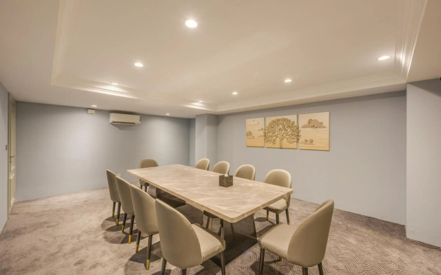Mansion 51 Hotel & Apartment