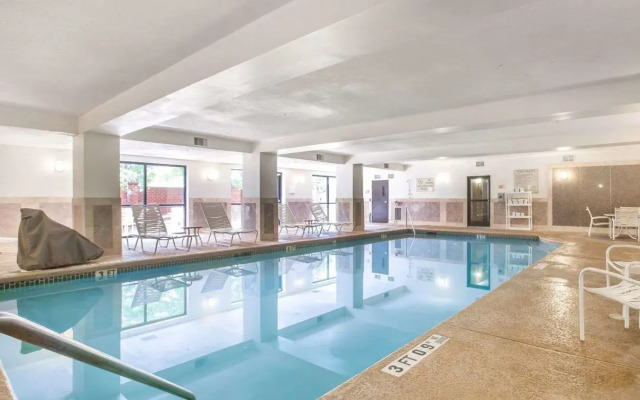 Comfort Suites Atlanta Airport
