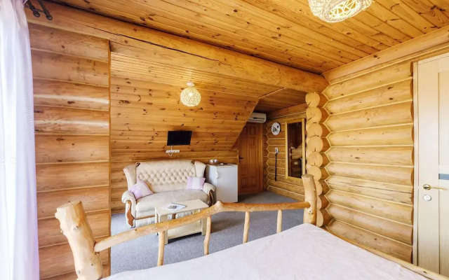 Сосновый двор