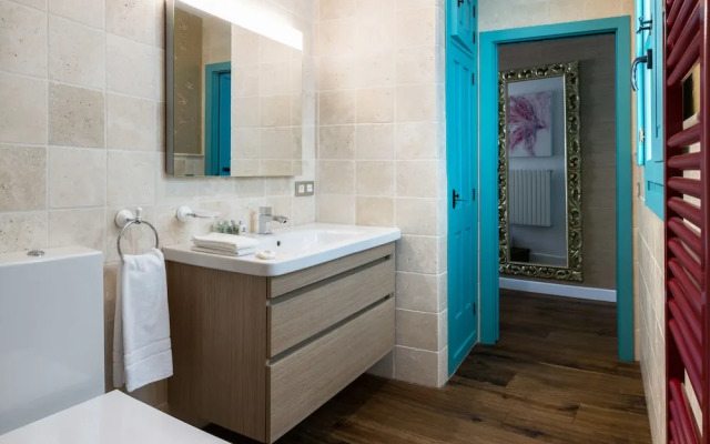 Puerta Catedral Art Gallery