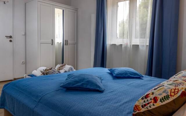 Villa Akulica With Heated Outdoor Pool and Seaview
