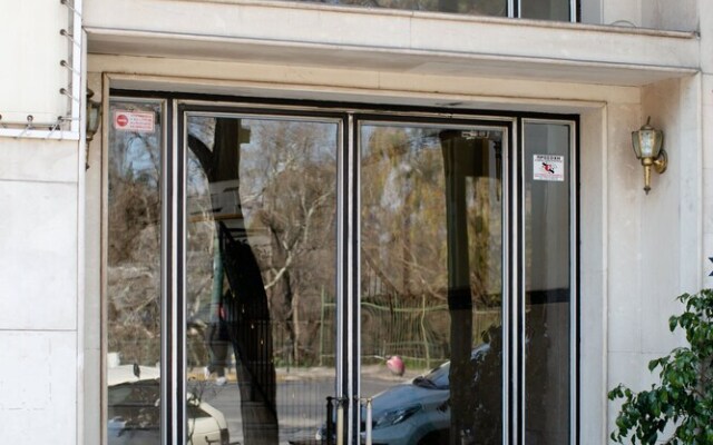 Zeus Temple View 2Bd Apartment By Upstreet