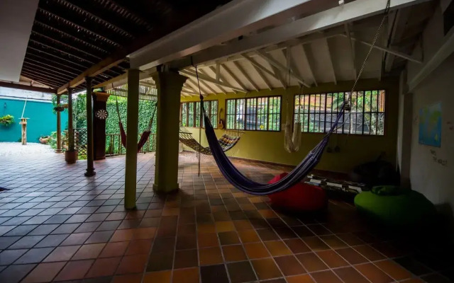 Yolo Hostel Medellin