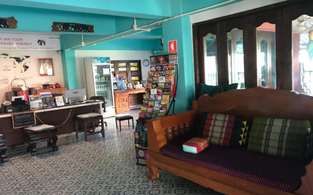 The Corner Inn - Adults Only