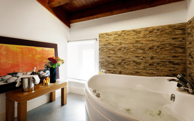Palazzo Brunaccini Boutique Hotel