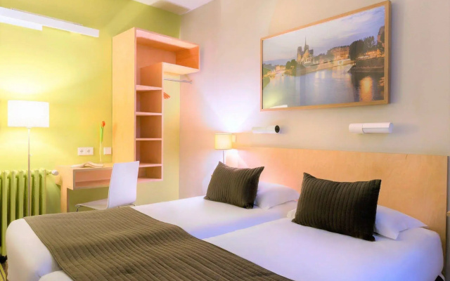 Hotel Glasgow Monceau Paris by Patrick Hayat