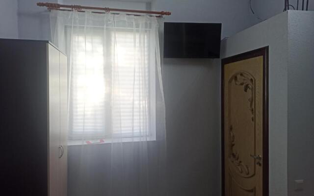 Apartamenty na Lakoba 13