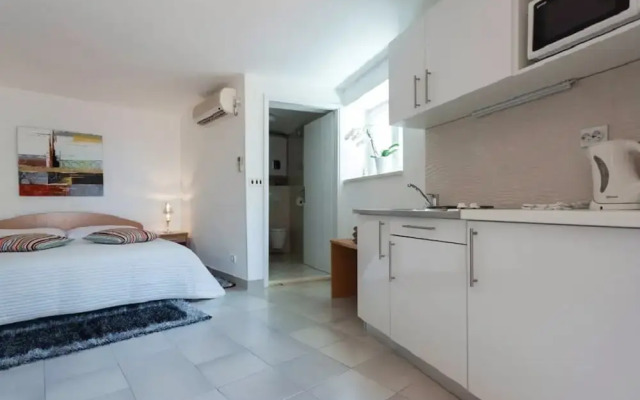 Apartments Cable car