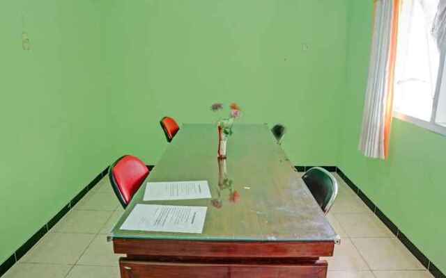OYO 90729 Sekar Guest House Jember