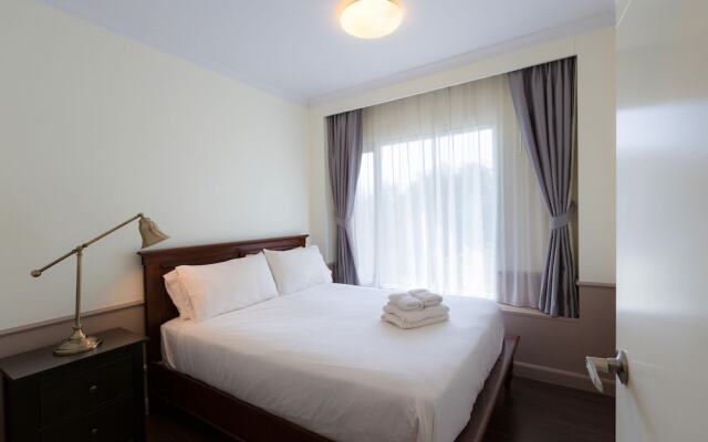 Baan SanPluem Beachfront Condominium