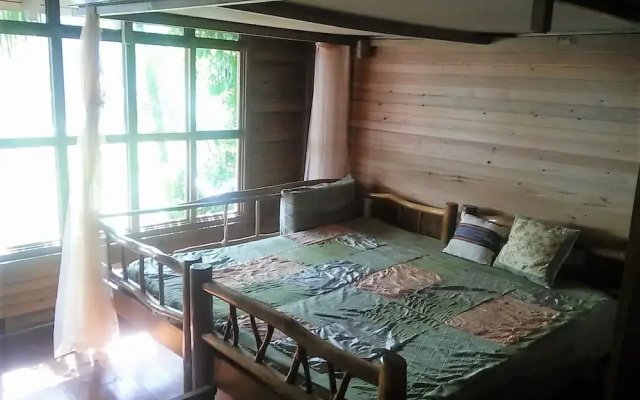 Treehouse Bungalow