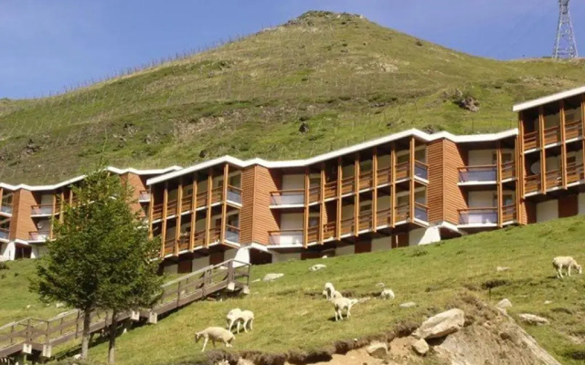 Appartement La Mongie, 2 pièces, 6 personnes - FR-1-404-89