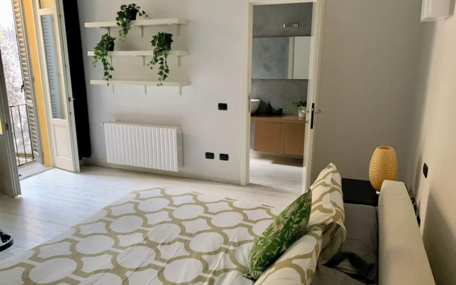 Lecco Center House