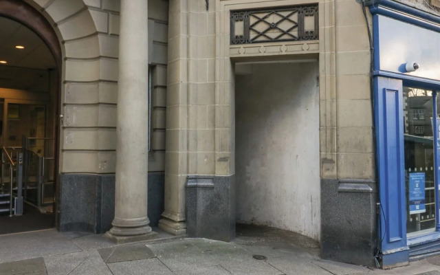 Flat 1