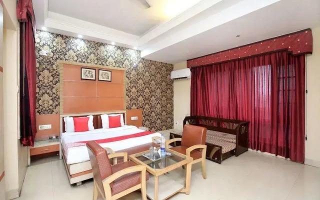 Hotel Aaditya Majha Continental