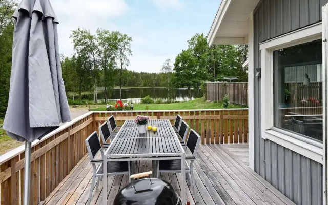 4 Person Holiday Home in Bralanda