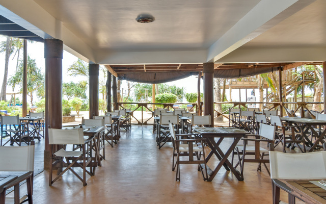 Kena Beach Hotel