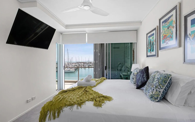 Peninsula Airlie Beach