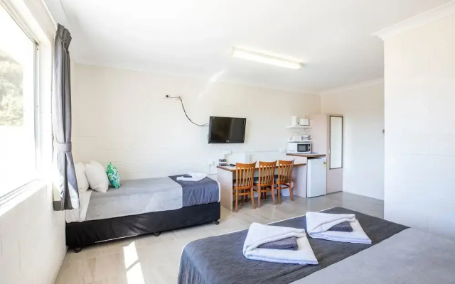 Banjo Paterson Motor Inn