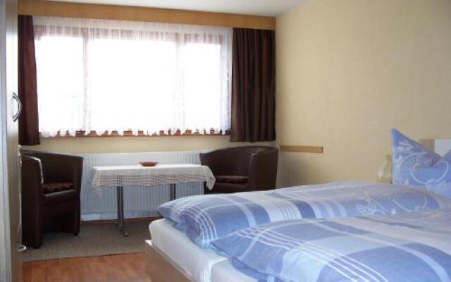 Ferienzimmer-Hamisch-inklusive-Fruehstueck