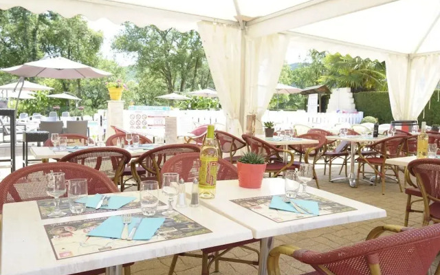 Camping Et Village Vacances La Cheneraie
