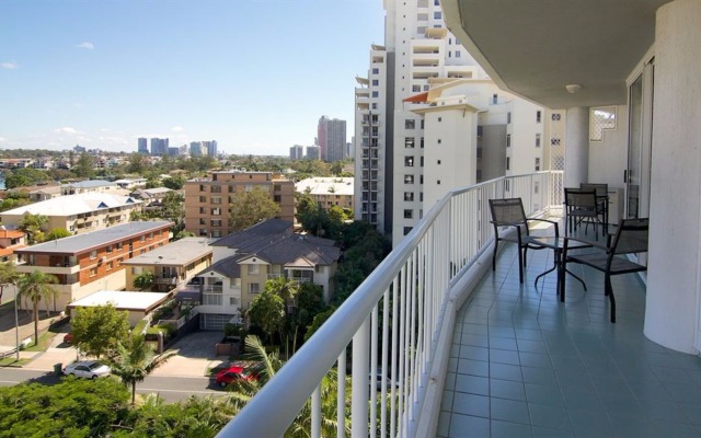 Surfers Mayfair Apartments