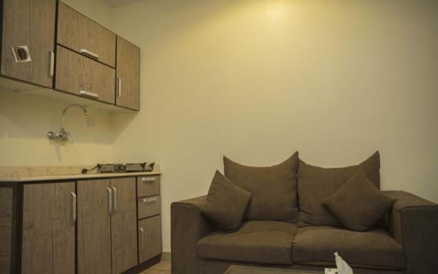Al Eairy Furnished Apartments Qassim 4